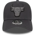gra-buet-snapback-kasket-med-grat-logo-e-frame-tonal-outline-af-chicago-bulls-nba-fra-new-era