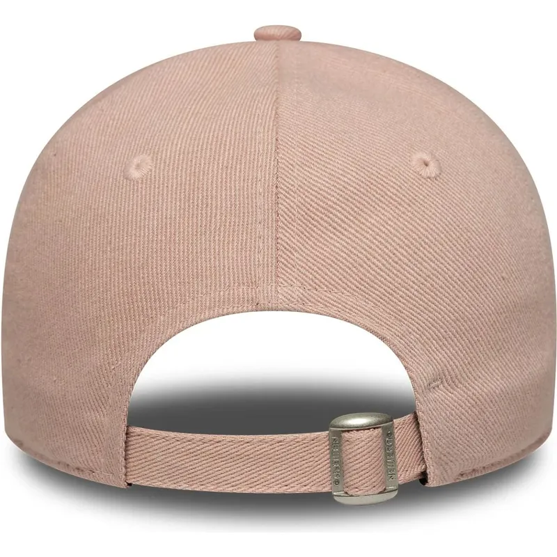 justerbar-lyserod-buet-kasket-til-kvinder-9twenty-dye-denim-fra-new-york-yankees-mlb-fra-new-era