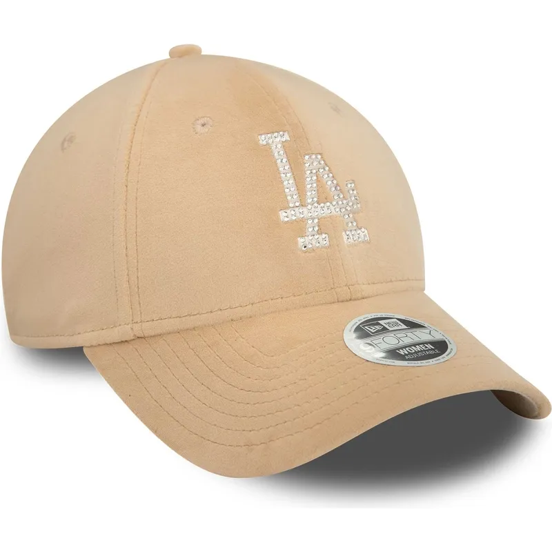 beige-justerbar-kvindehat-med-buet-skygge-9forty-velour-diamante-los-angeles-dodgers-mlb-fra-new-era
