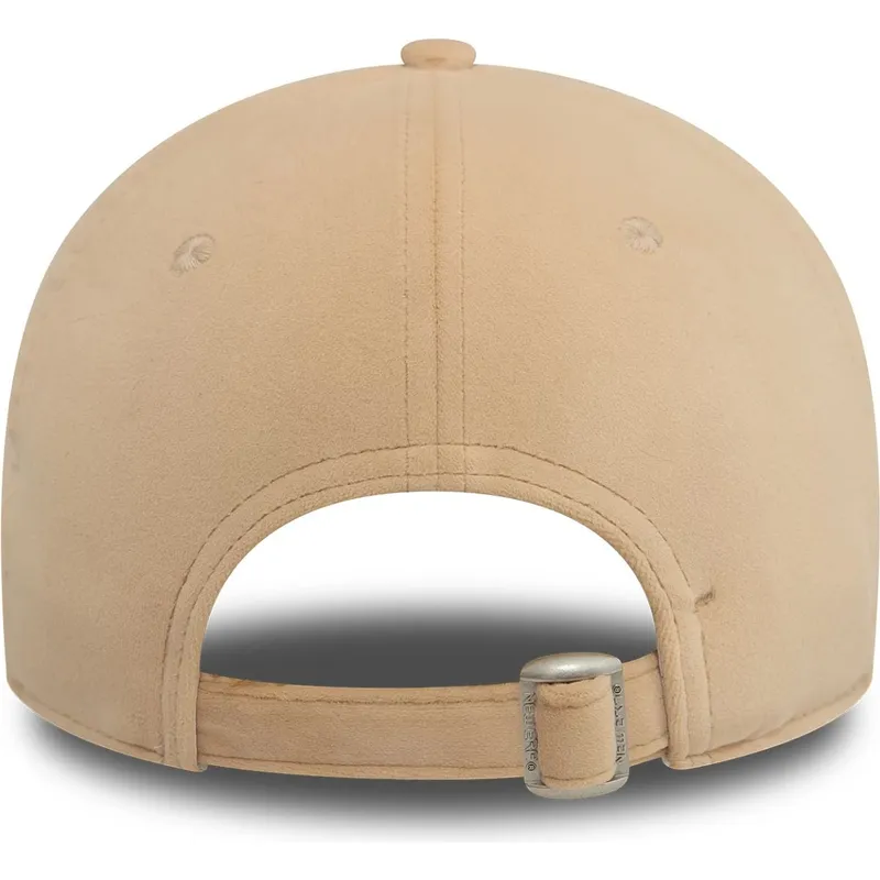 beige-justerbar-kvindehat-med-buet-skygge-9forty-velour-diamante-los-angeles-dodgers-mlb-fra-new-era