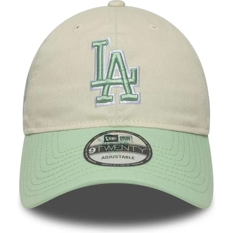 buet-beige-og-gron-justerbar-kasket-til-kvinder-9twenty-world-series-cooperstown-fra-los-angeles-dodgers-mlb-fra-new-era