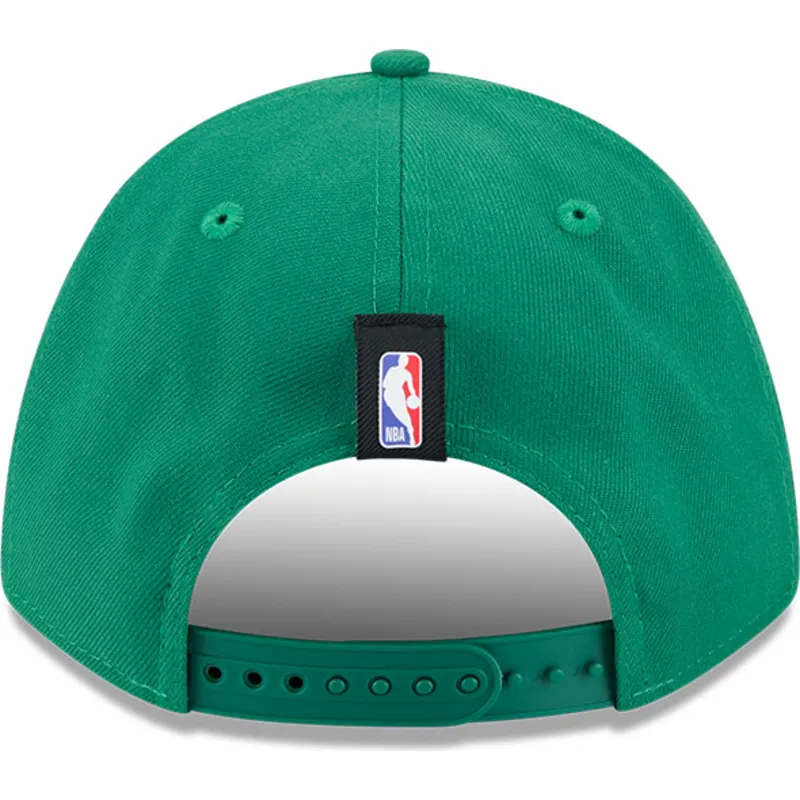 gron-curved-snapback-kasket-9forty-m-crown-draft-2025-fra-boston-celtics-nba-fra-new-era