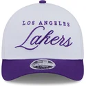hvid-og-violet-buet-snapback-kasket-9forty-m-crown-draft-2025-fra-los-angeles-lakers-nba-fra-new-era