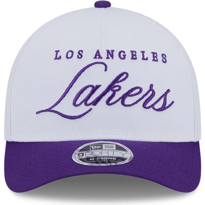 hvid-og-violet-buet-kasket-snapback-9forty-m-crown-draft-2025-fra-los-angeles-lakers-nba-fra-new-era
