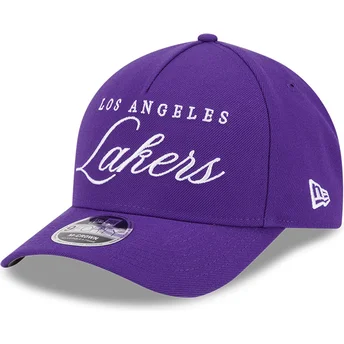 Violet buet snapback 9FORTY M-Crown Draft 2025 kasket fra Los Angeles Lakers NBA fra New Era