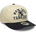 buet-kasket-beige-og-marinebla-snapback-19twenty-heritage-fra-new-york-yankees-mlb-fra-new-era