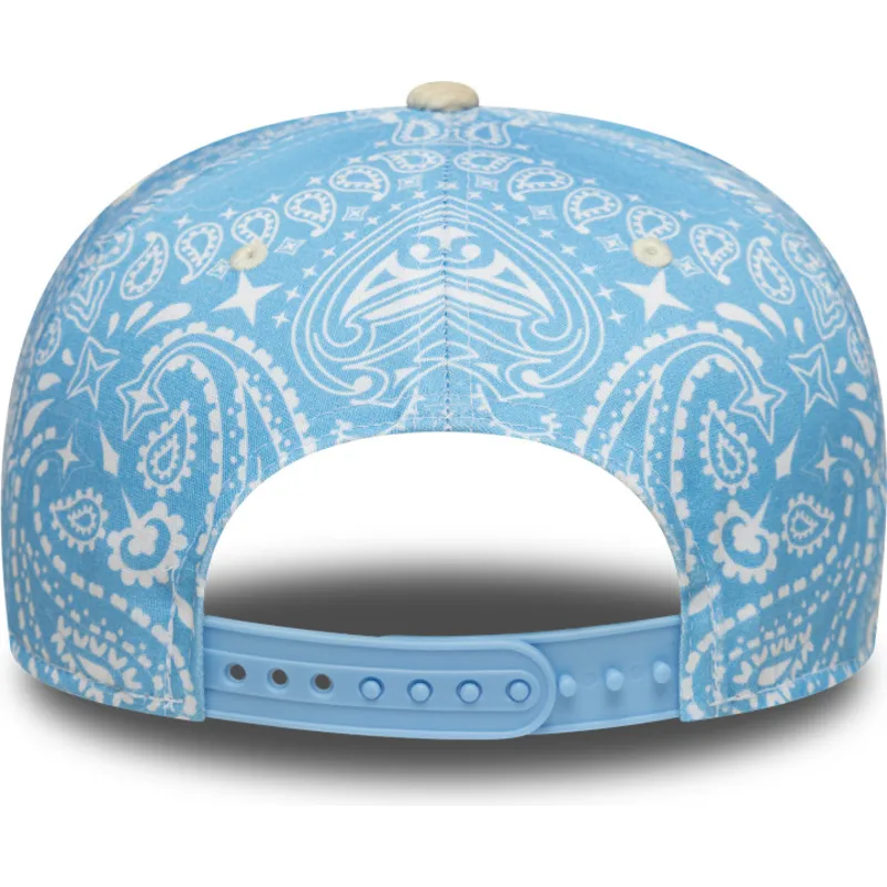 bla-og-beige-buet-kasket-snapback-9seventy-stretch-snap-lifestyle-fra-racing-bulls-f1-team-formula-1-fra-new-era