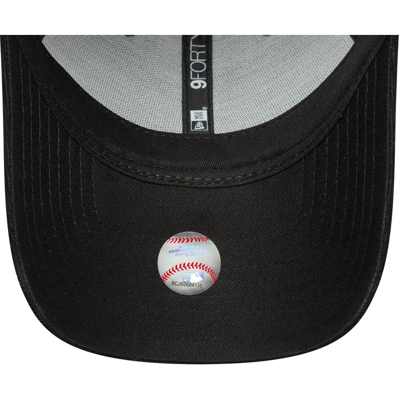 sort-justerbar-kurvet-kasket-9forty-flawless-cord-fra-new-york-yankees-mlb-fra-new-era