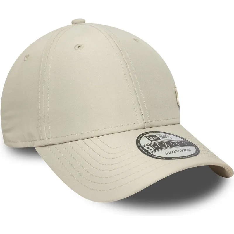 buet-beige-justerbar-kasket-med-beige-logo-9forty-tonal-flawless-fra-new-york-yankees-mlb-fra-new-era