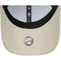 buet-beige-justerbar-kasket-med-beige-logo-9forty-tonal-flawless-fra-new-york-yankees-mlb-fra-new-era