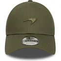 justerbar-gron-buet-kasket-med-gront-logo-9forty-seasonal-fra-mclaren-racing-formula-1-af-new-era