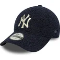 justerbar-marinebla-kurvet-kasket-9forty-borg-fra-new-york-yankees-mlb-fra-new-era