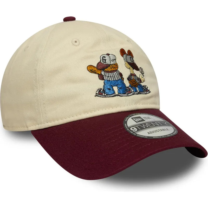 buet-beige-og-bordeaux-justerbar-9twenty-kasket-med-garfield-og-odie-fra-new-era