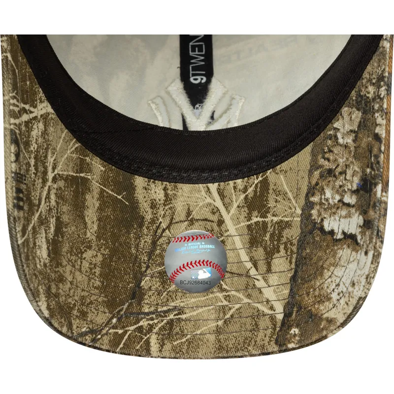buet-kasket-camouflage-justerbar-9twenty-realtree-fra-new-york-yankees-mlb-fra-new-era