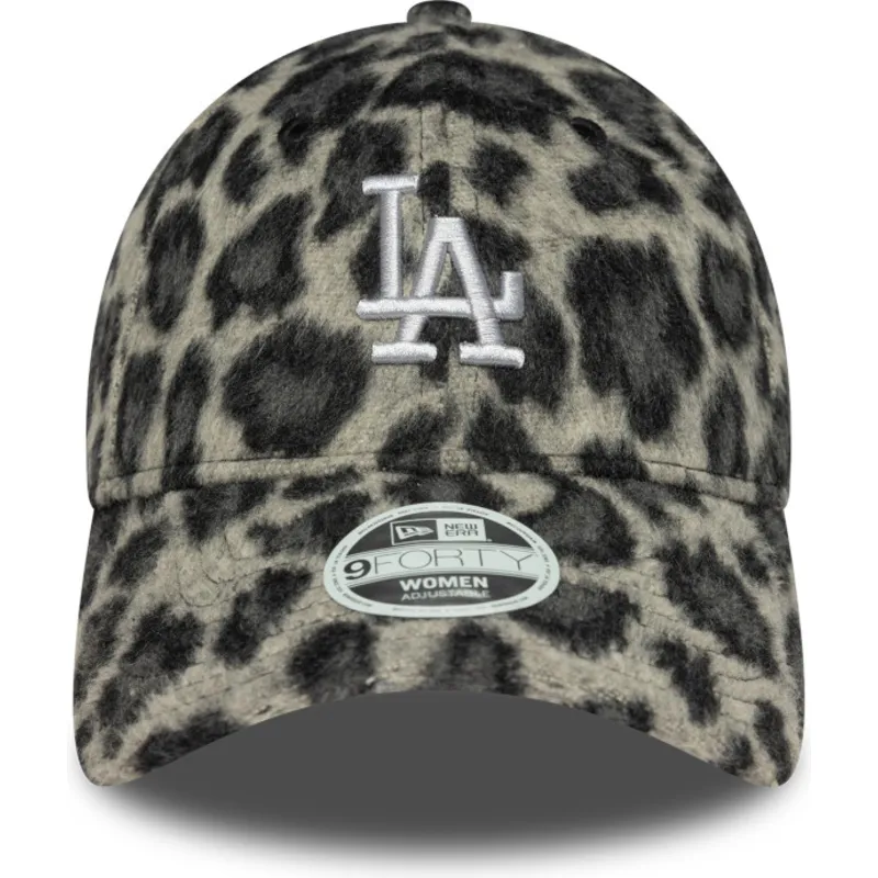 sort-justerbar-curved-kasket-til-kvinder-9forty-cosy-animal-fra-los-angeles-dodgers-mlb-fra-new-era