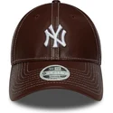 new-era-new-york-yankees-mlb-9forty-topstitch-pu-justerbar-brun-buet-kasket-til-kvinder