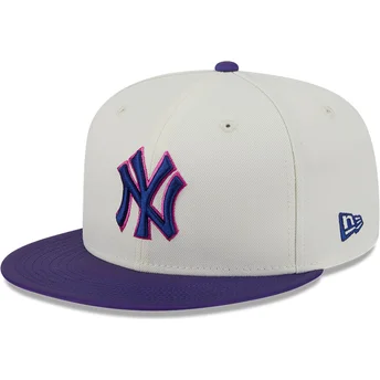 Beige og violet fitted flat cap 59FIFTY CLR DVLP fra New York Yankees MLB fra New Era