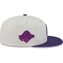 beige-og-violet-justeret-59fifty-clr-dvlp-flat-cap-fra-new-york-yankees-mlb-af-new-era