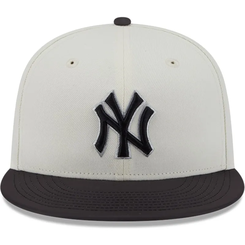 beige-og-sort-justerbar-59fifty-clr-dvlp-new-york-yankees-mlb-kasket-fra-new-era