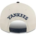 buet-beige-og-marinebla-snapback-kasket-9fifty-retro-crown-scatter-fra-new-york-yankees-mlb-fra-new-era