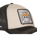 gorra-trucker-beige-og-sort-straw-hat-pirates-op6-str-one-piece-fra-capslab