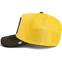 gul-og-sort-trucker-kasket-med-love-mighty-lion-suede-the-farm-fra-goorin-bros