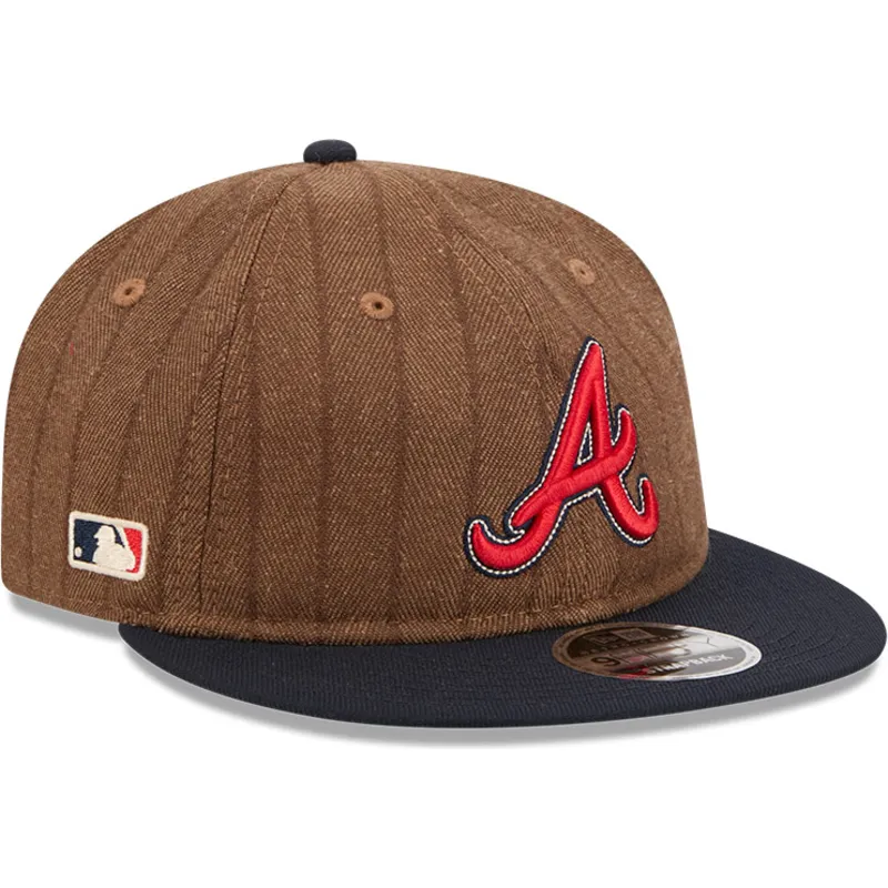 brun-og-marinebla-justerbar-flad-kasket-9fifty-retro-crown-wool-pinstripe-fra-atlanta-braves-mlb-fra-new-era