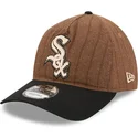 chicago-white-sox-mlb-new-era-9twenty-a-frame-wool-pinstripe-justerbar-brun-og-sort-buet-kasket