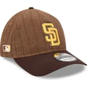 brun-justerbar-kurvet-kasket-9twenty-a-frame-wool-pinstripe-fra-san-diego-padres-mlb-fra-new-era