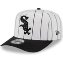 hvid-og-sort-buet-kasket-snapback-9fifty-a-frame-satin-pinstripe-fra-chicago-white-sox-mlb-fra-new-era