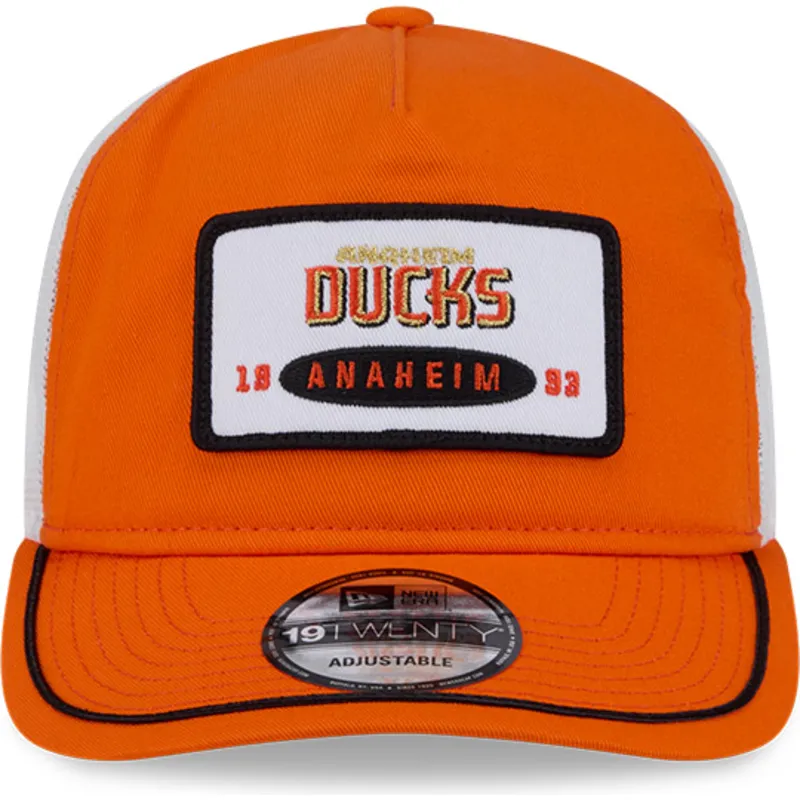 buet-orange-og-hvid-snapback-kasket-19twenty-embroidered-patch-fra-anaheim-ducks-nhl-fra-new-era