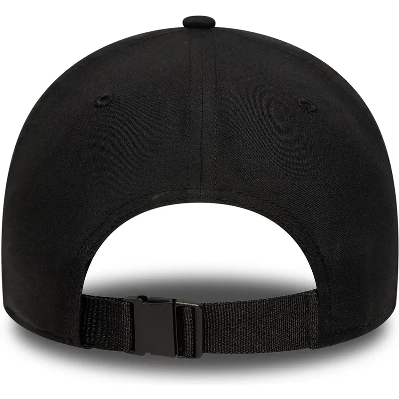 sort-justerbar-curved-9forty-pin-kasket-fra-chicago-bulls-nba-af-new-era