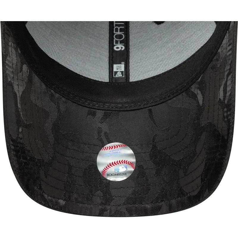 buet-kasket-sort-camouflage-justerbar-9forty-flawless-pin-fra-new-york-yankees-mlb-fra-new-era