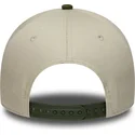 beige-og-camouflage-buet-snapback-9forty-e-frame-camo-patch-kasket-fra-new-era