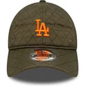 gron-justerbar-buet-kasket-med-orange-logo-9twenty-quilted-los-angeles-dodgers-mlb-fra-new-era