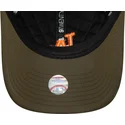 gron-justerbar-kurvet-kasket-med-orange-logo-9twenty-quilted-fra-los-angeles-dodgers-mlb-fra-new-era