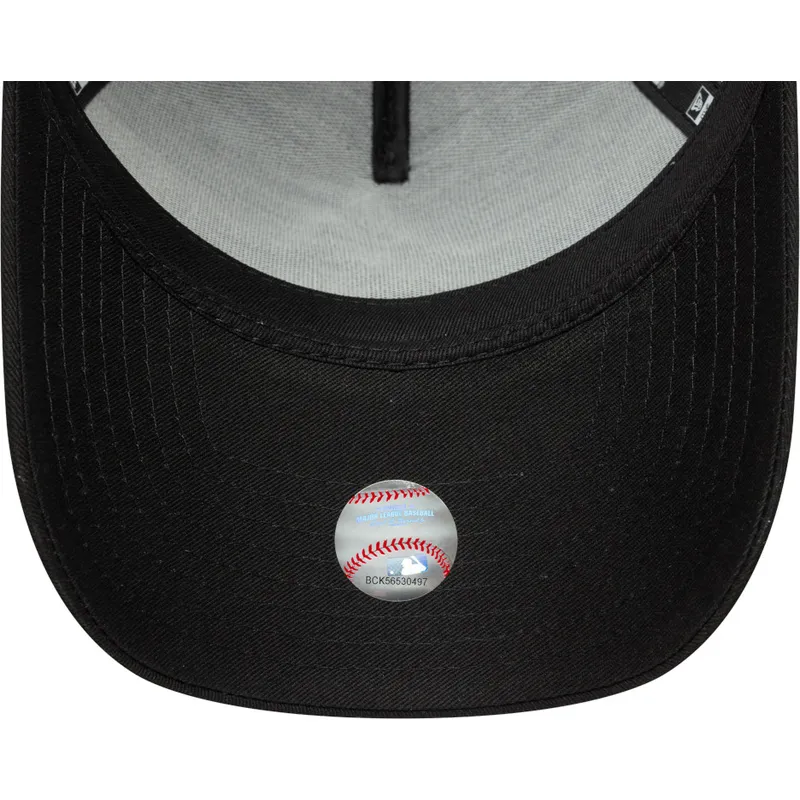 sort-trucker-kasket-med-gront-logo-a-frame-league-essential-fra-new-york-yankees-mlb-fra-new-era