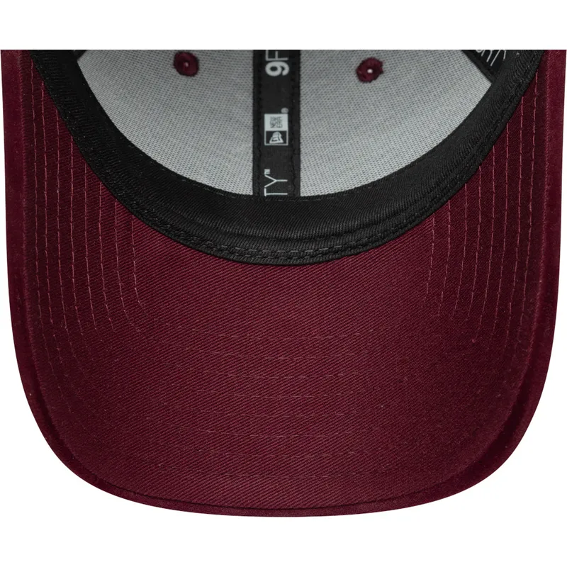 bordeaux-justerbar-buet-kasket-til-kvinder-9forty-velour-fra-los-angeles-dodgers-mlb-fra-new-era