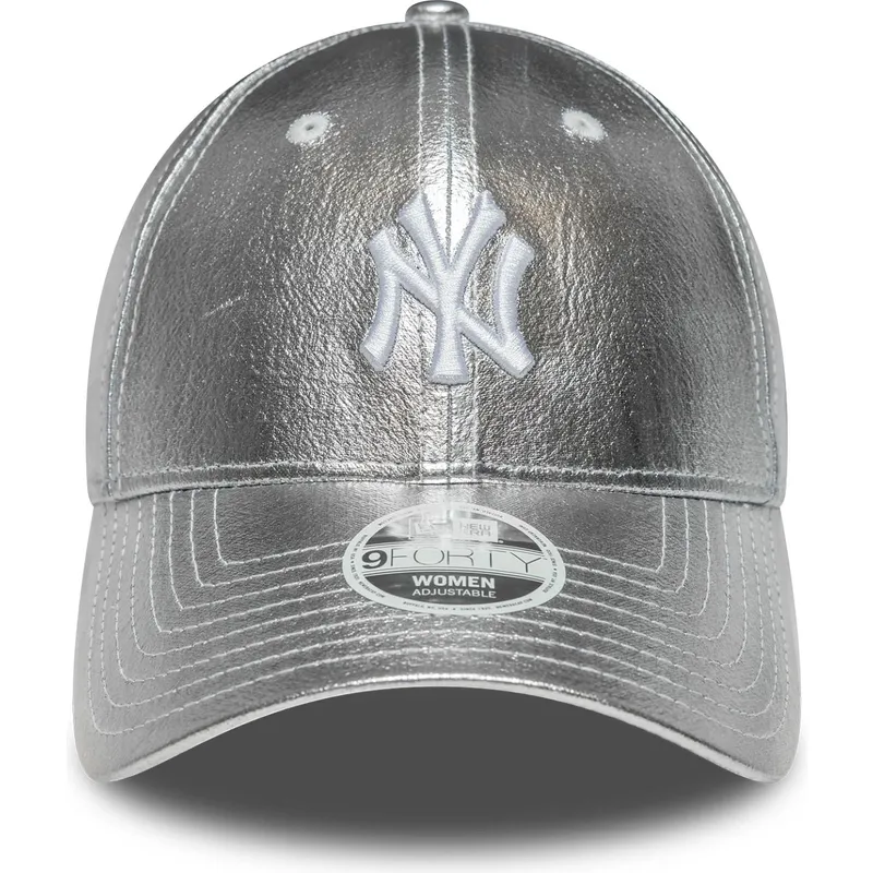 buet-solvfarvet-justerbar-kasket-til-kvinder-9forty-metallic-fra-new-york-yankees-mlb-fra-new-era