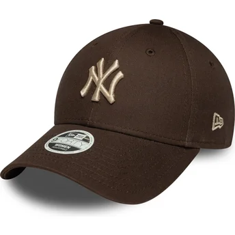 New Era New York Yankees MLB 9FORTY League Essential brun justerbar kvindekasket med beige logo