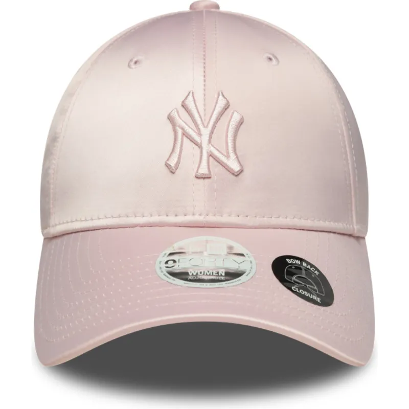 lyserod-justerbar-buet-kasket-til-kvinder-med-lyserodt-logo-9forty-satin-bow-back-fra-new-york-yankees-mlb-fra-new-era