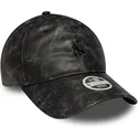 new-era-new-york-yankees-mlb-9twenty-worn-pu-sort-justerbar-kvindekasket-med-sort-logo