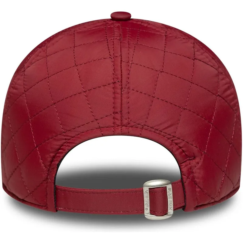 rod-justerbar-buet-kasket-til-kvinder-med-rodt-logo-9twenty-padded-fra-new-york-yankees-mlb-fra-new-era