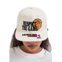 beige-flad-snapback-kasket-respect-the-game-slogan-fra-and1