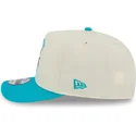 buet-beige-og-bla-snapback-kasket-9fifty-a-frame-precurved-hardwood-classics-fra-charlotte-hornets-nba-fra-new-era