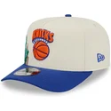 buet-beige-og-bla-snapback-kasket-9fifty-a-frame-precurved-hardwood-classics-fra-new-york-knicks-nba-fra-new-era