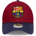 rod-og-bla-justerbar-buet-kasket-til-born-fra-fc-barcelona-laliga-9forty-contrast-fra-new-era