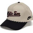 chicago-white-sox-mlb-nike-rise-structured-beige-og-sort-snapback-kasket-med-buet-skygge