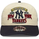buet-kasket-beige-og-marinebla-justerbar-19twenty-washed-graphic-fra-new-york-yankees-mlb-fra-new-era
