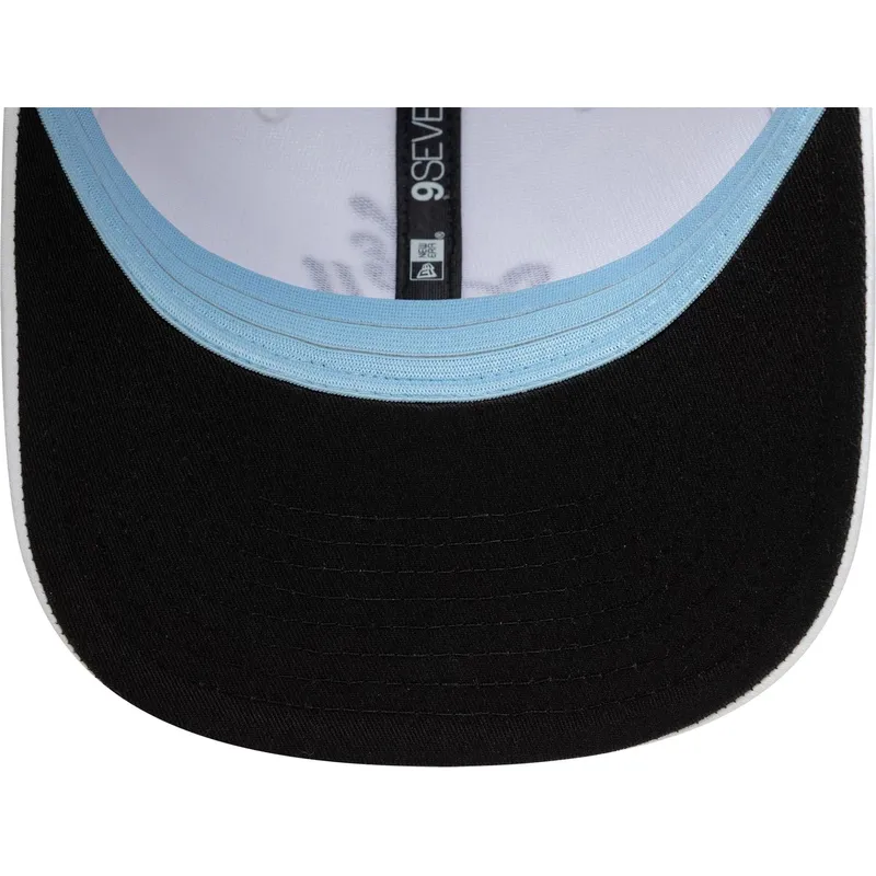 hvid-buet-kasket-snapback-9seventy-stretch-snap-technical-golf-fra-new-era